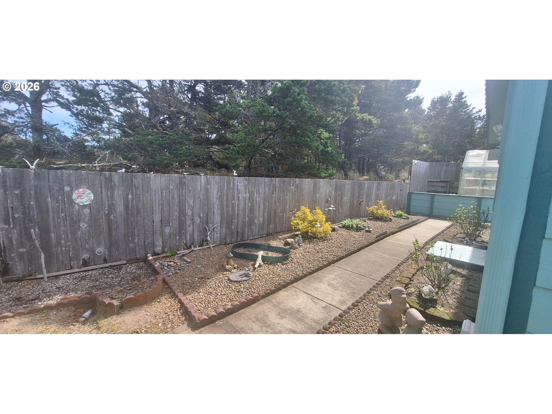 848 Wecoma Loop Florence, OR 97439 - Photo 5 of 15