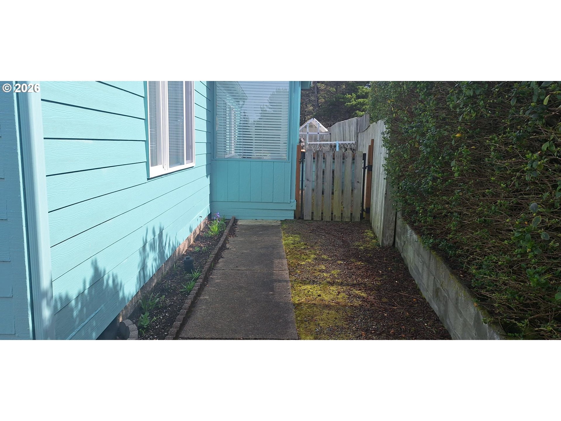 848 Wecoma Loop Florence, OR 97439 - Photo 6 of 15