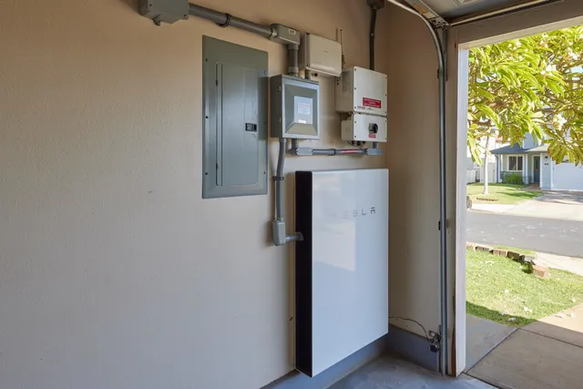 $4,850 | 32 East Makahehi Loop, Kahului, HI 96732