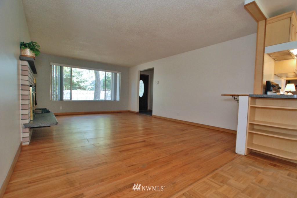3203 Meadow Avenue North Renton, WA 98056 - Photo 11 of 24 Gallery Image 11