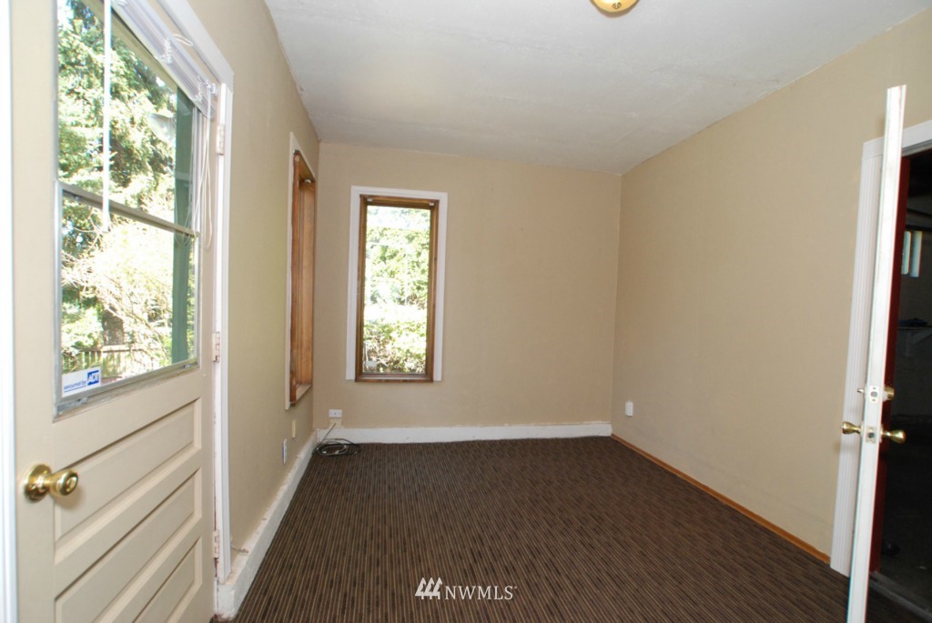 3203 Meadow Avenue North Renton, WA 98056 - Photo 21 of 24 Gallery Image 21