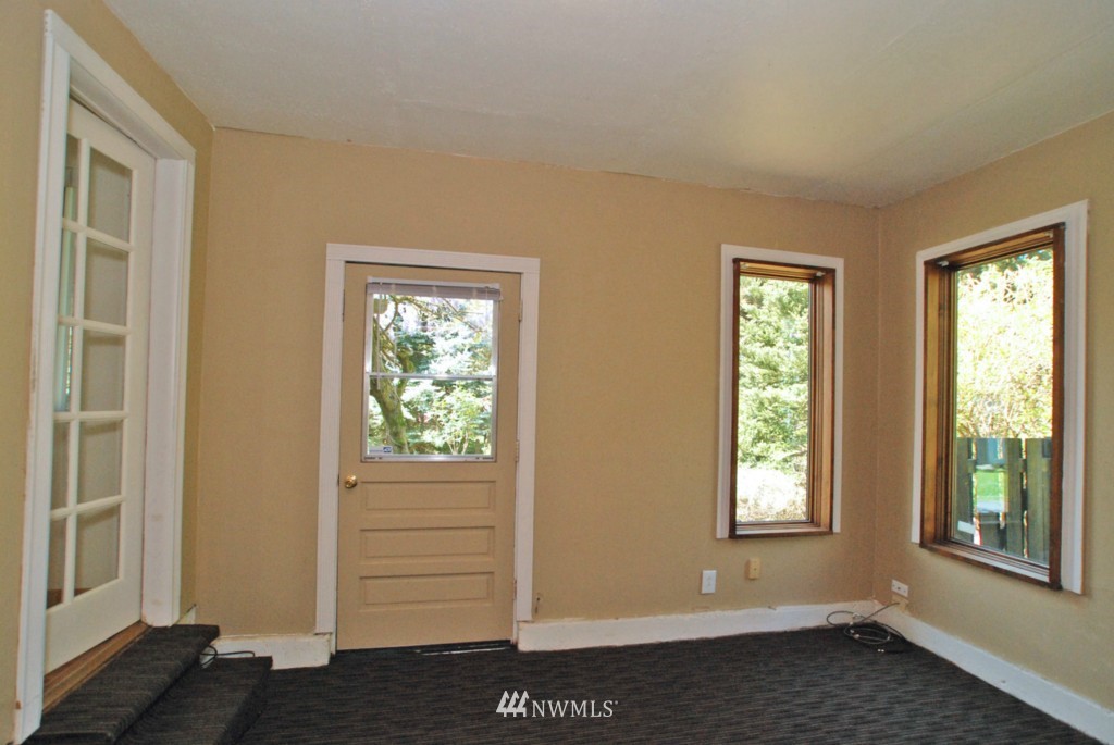 3203 Meadow Avenue North Renton, WA 98056 - Photo 22 of 24 Gallery Image 22