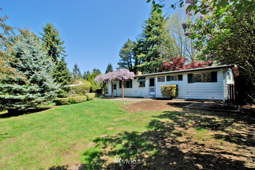 3203 Meadow Avenue North Renton, WA 98056 - Photo 7 of 24 Gallery Image 7
