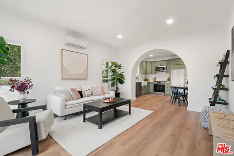 $625,000 | 511 North Hobart Boulevard, Los Angeles, CA 90004