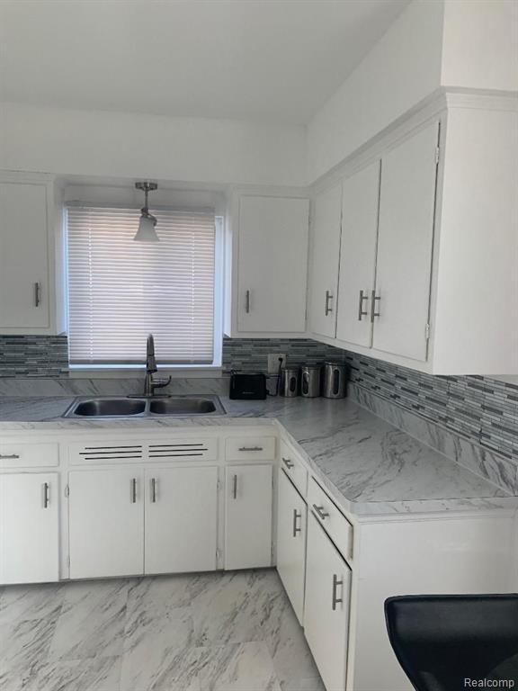 17594 Evergreen Road Detroit, MI 48219 - Photo 15 of 19