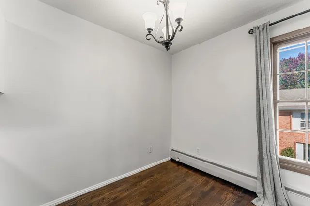 $124,900 | 806 Old Settlers Trail, Unit 8, Hopkins, MN 55343