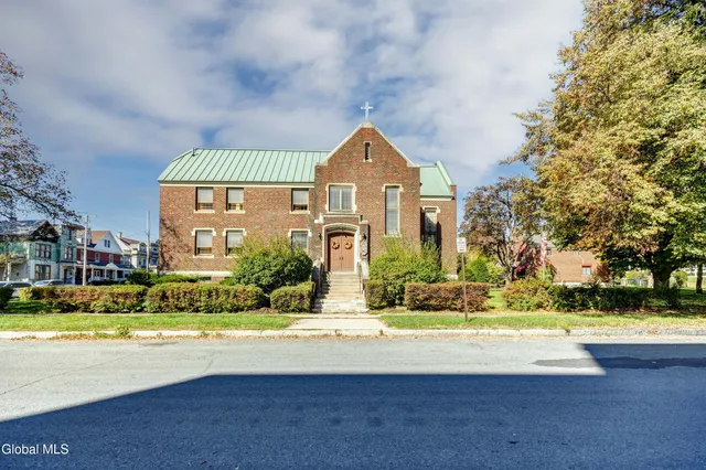 $295,000 | 24 Pine Street, Amsterdam, NY 12010