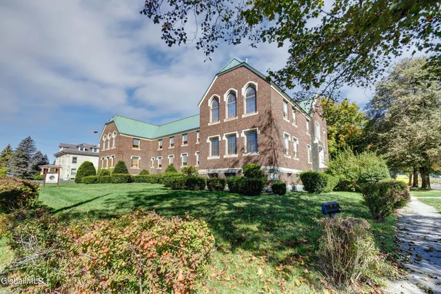 $295,000 | 24 Pine Street, Amsterdam, NY 12010