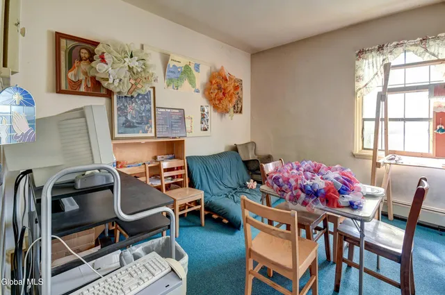 $295,000 | 24 Pine Street, Amsterdam, NY 12010