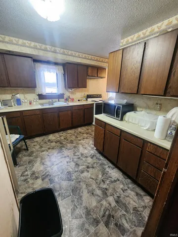 $165,000 | 6049 North 300 East, Monterey, IN 46960