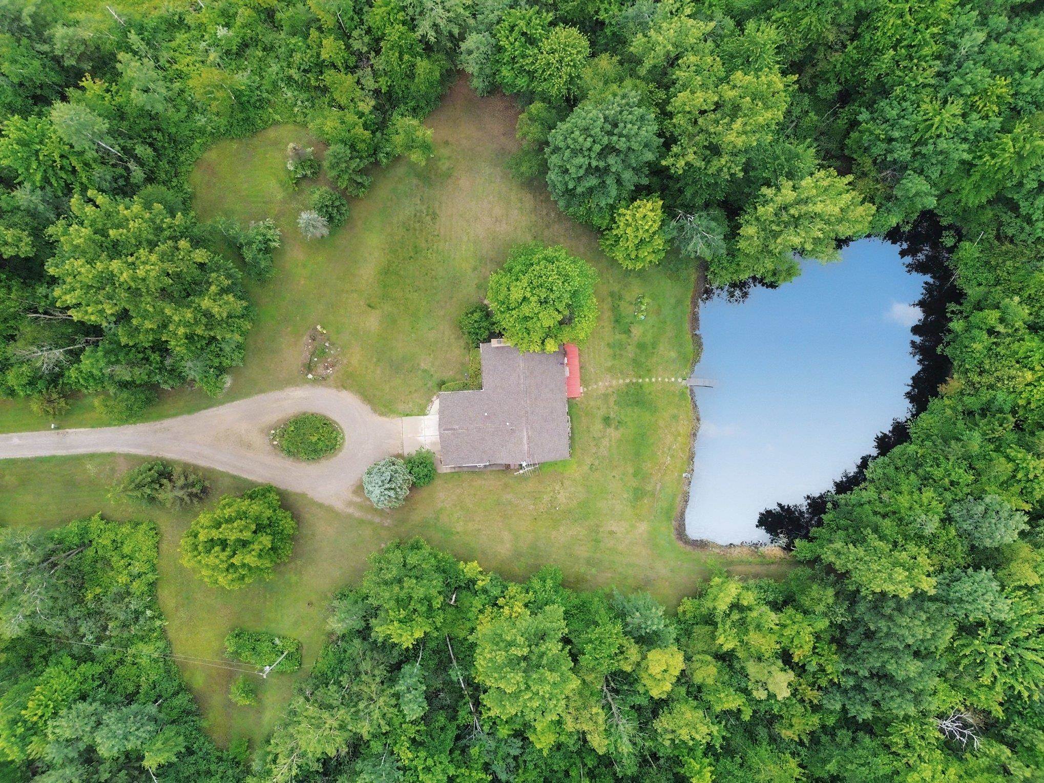 2336 West Cody Estey Road Pinconning, MI 48650 - Photo 4 of 31
