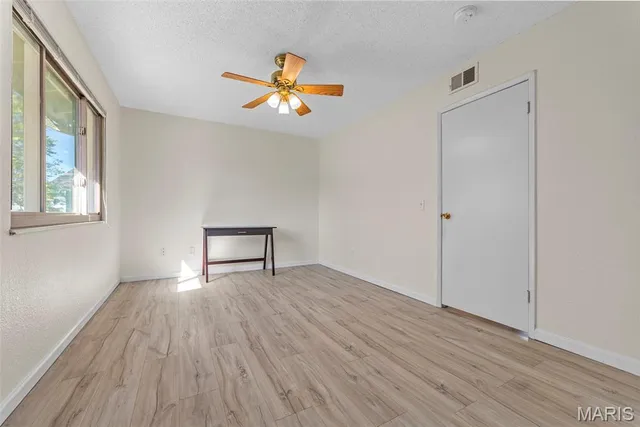 $128,000 | 2801 Savoy Drive, Unit 2801, Lake St. Louis, MO 63367