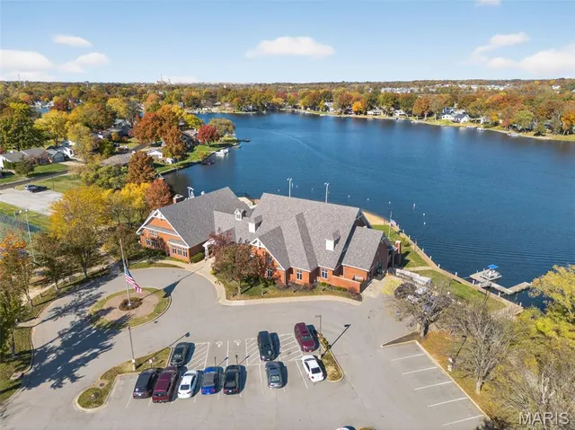 $128,000 | 2801 Savoy Drive, Unit 2801, Lake St. Louis, MO 63367