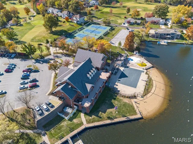 $128,000 | 2801 Savoy Drive, Unit 2801, Lake St. Louis, MO 63367