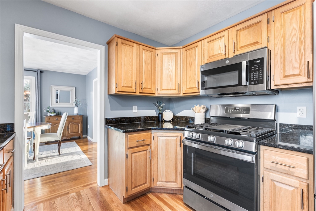 8 Stouffer Circle Andover, MA 01810 - Photo 11 of 41