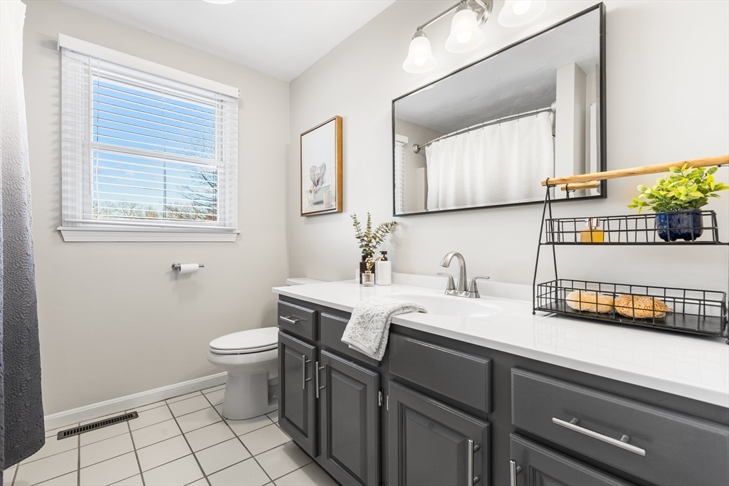 8 Stouffer Circle Andover, MA 01810 - Photo 28 of 41