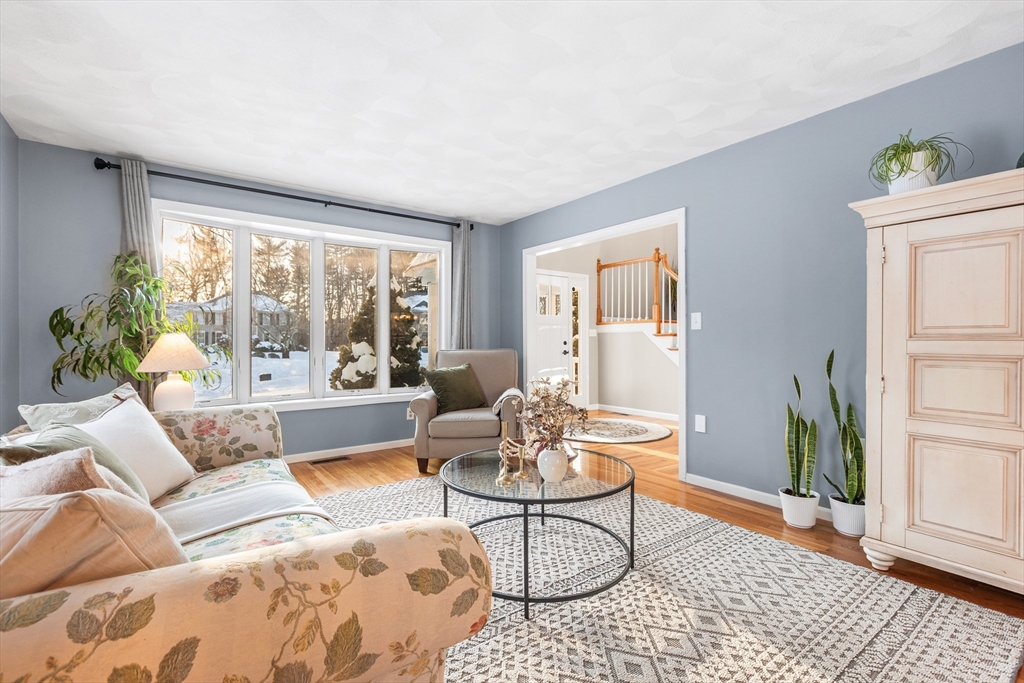 8 Stouffer Circle Andover, MA 01810 - Photo 6 of 41