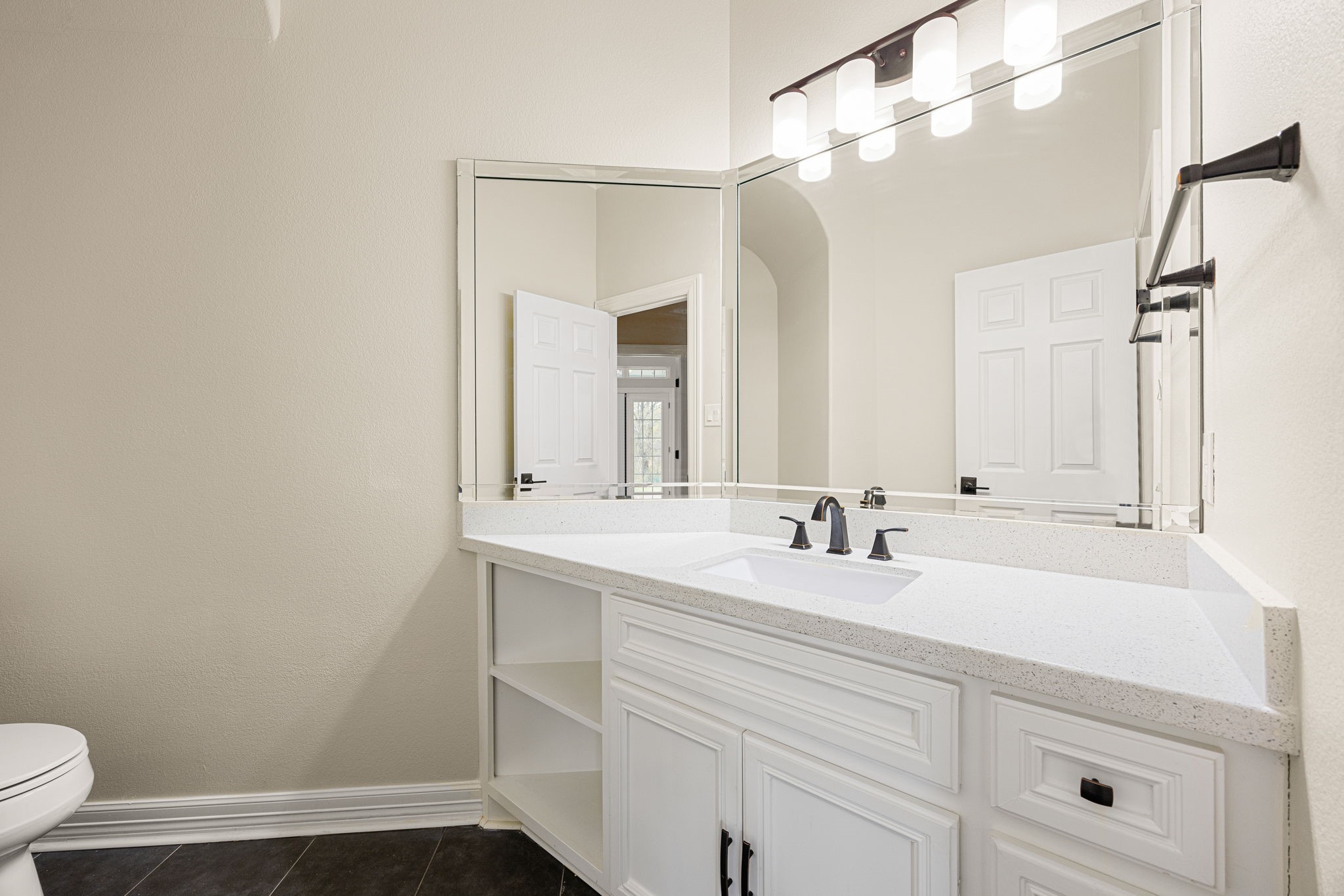 14882 Gingham Road Montgomery, TX 77356 - Photo 30 of 50 a bathroom with a sink and a mirror