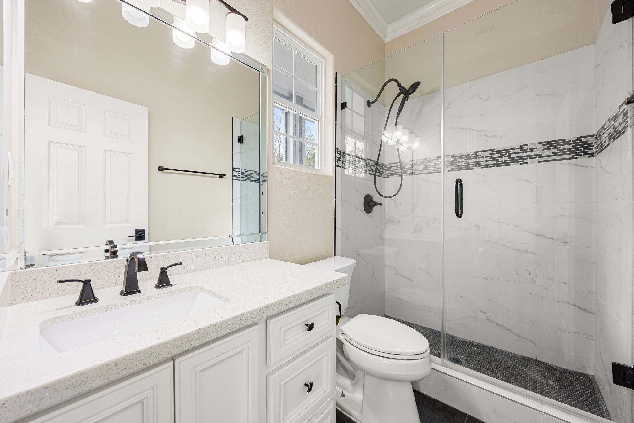 14882 Gingham Road Montgomery, TX 77356 - Photo 46 of 50 a bathroom with a sink a toilet and shower