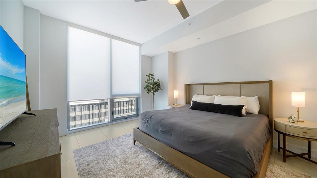 301 Quay Commons, Unit 704 Sarasota, FL 34236 - Photo 26 of 76