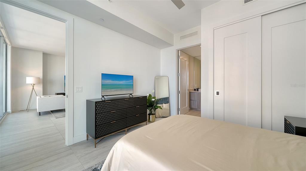 301 Quay Commons, Unit 704 Sarasota, FL 34236 - Photo 30 of 76