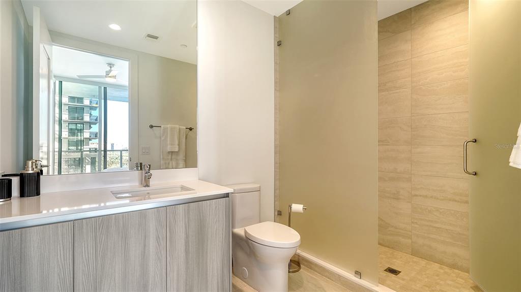 301 Quay Commons, Unit 704 Sarasota, FL 34236 - Photo 32 of 76