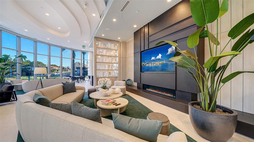 301 Quay Commons, Unit 704 Sarasota, FL 34236 - Photo 68 of 76