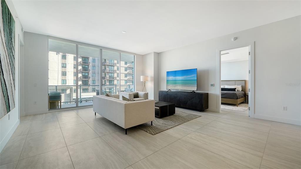 301 Quay Commons, Unit 704 Sarasota, FL 34236 - Photo 7 of 76