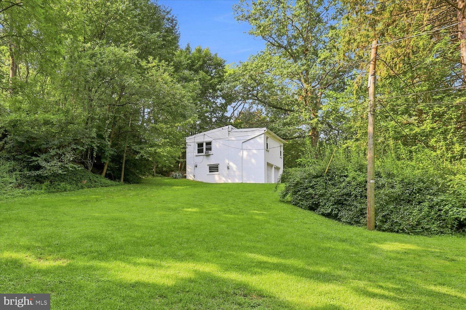 35 Orchard Road Lancaster, PA 17601 - Photo 3 of 28 Gallery Image 3