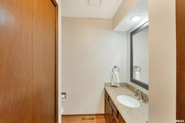 $220,000 | 3075 Willowwood Drive, Bettendorf, IA 52722