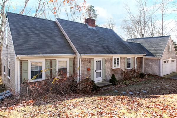 17 Old Forge Road Falmouth, MA 02556 - Photo 3 of 20 Gallery Image 3