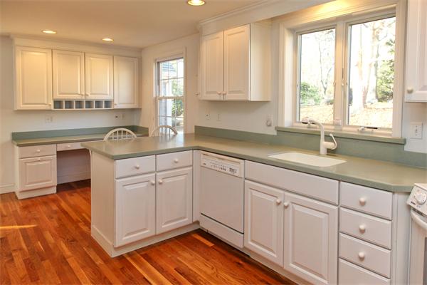 17 Old Forge Road Falmouth, MA 02556 - Photo 4 of 20 Gallery Image 4