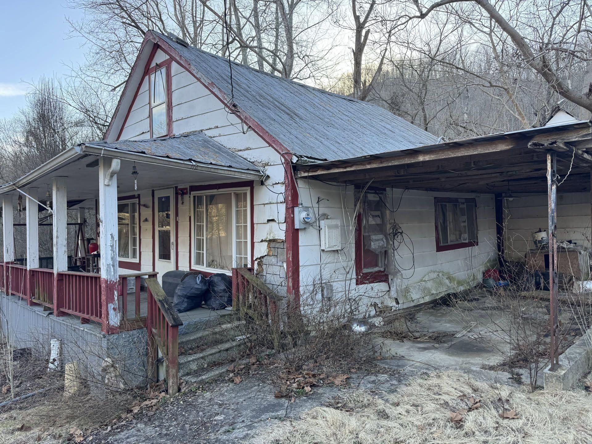 500 Church House Road Crum, WV 25669 - Photo 4 of 25 image 801162