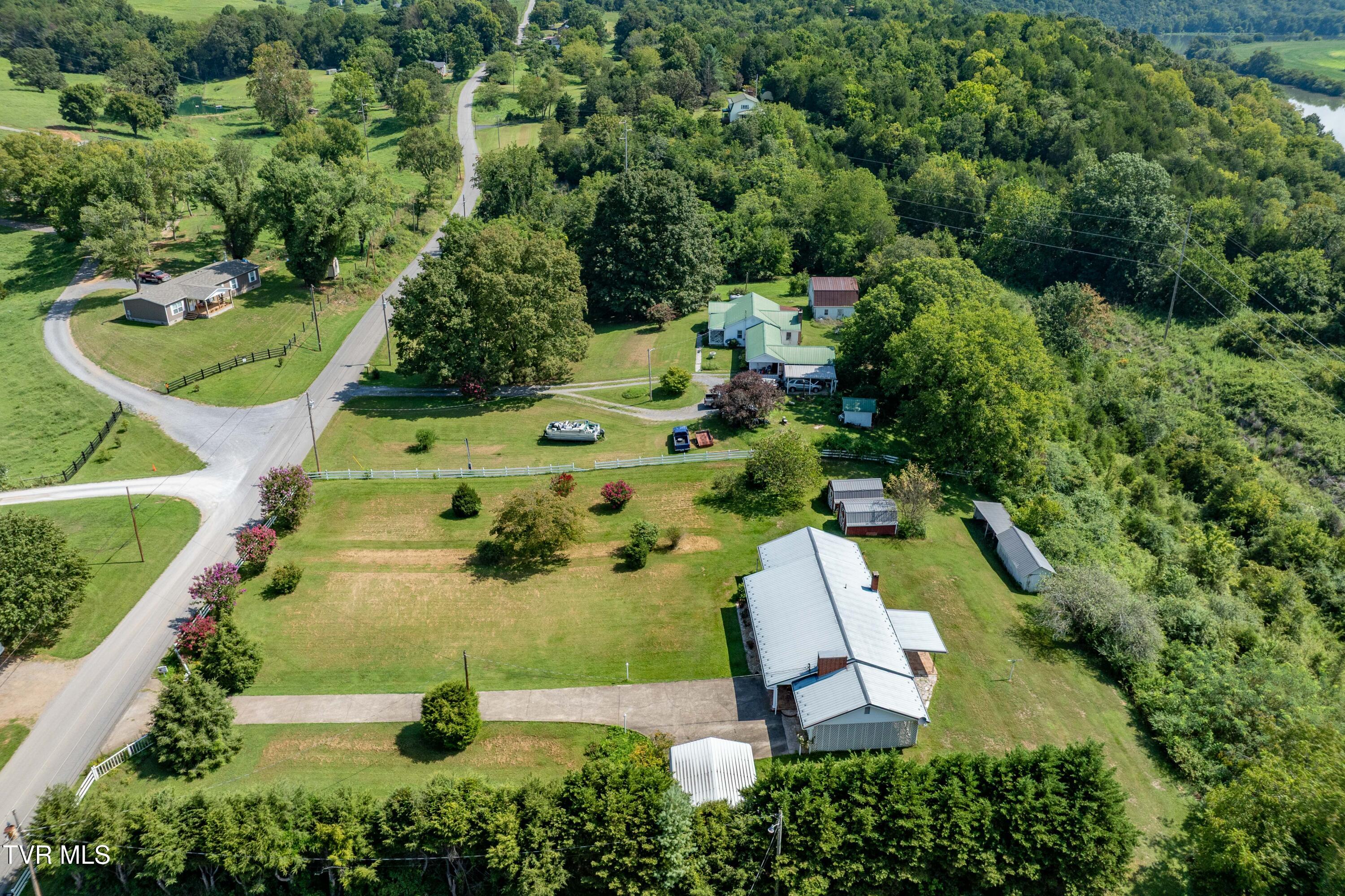 1085 Old Stage Road Rogersville, TN 37857 - Photo 38 of 65 1085 Old Stage Rd (35 of 66)