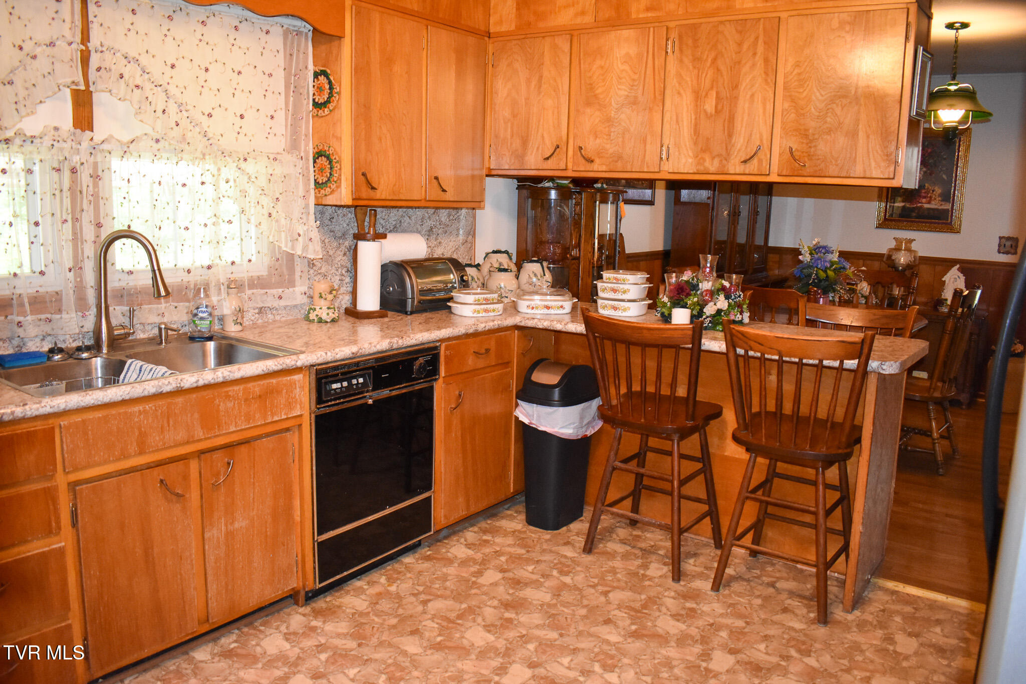 1085 Old Stage Road Rogersville, TN 37857 - Photo 8 of 65 DSC_0301