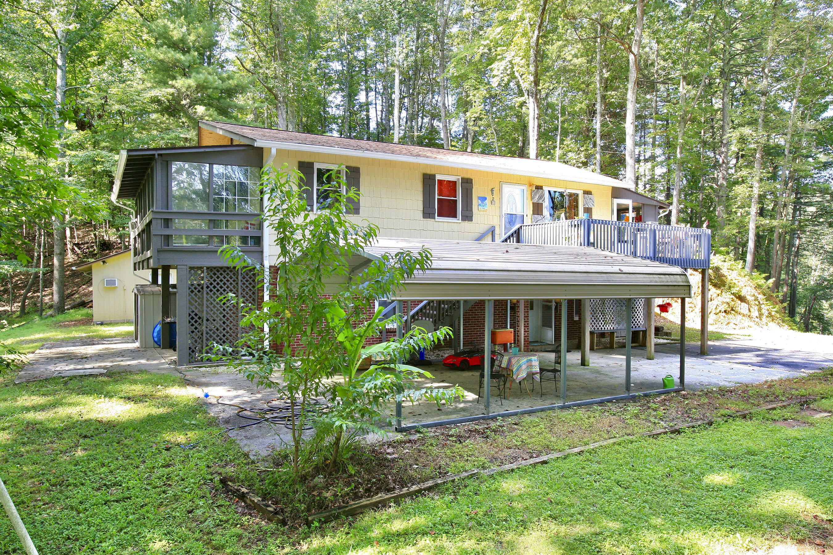 6809 Hofawger Road Boones Mill, VA 24065 - Photo 3 of 48 _V4B3329.jpeg