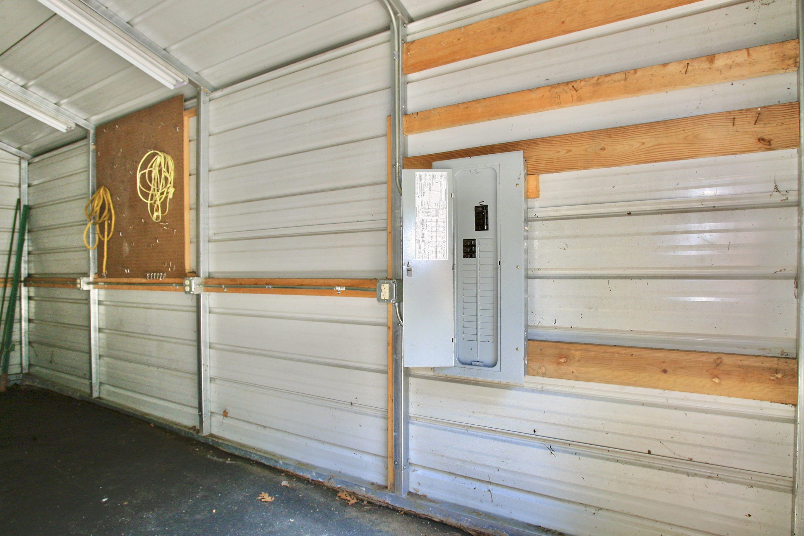 6809 Hofawger Road Boones Mill, VA 24065 - Photo 36 of 48 _V4B3359.jpeg