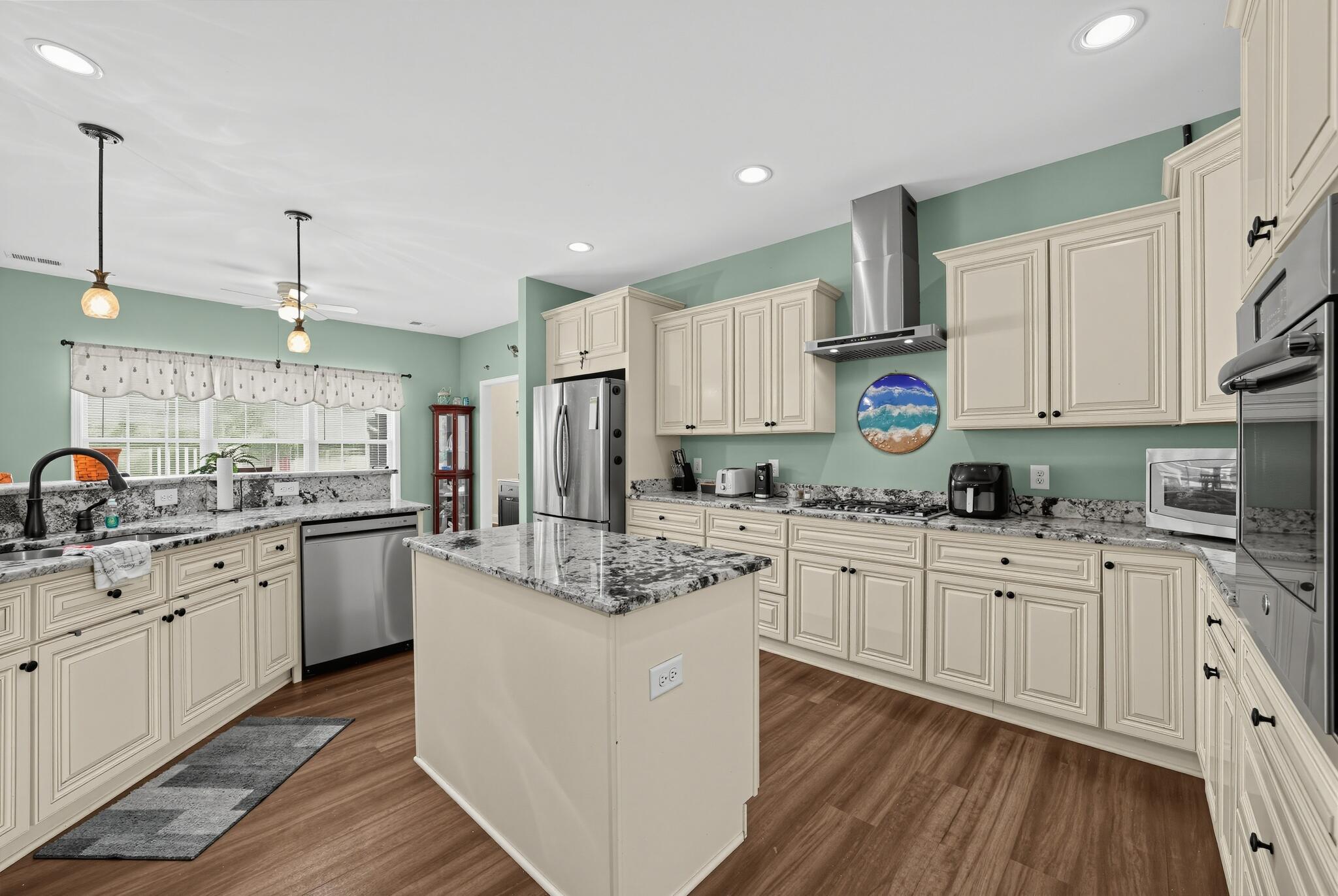 6777 Hampton Road Conway, SC 29527 - Photo 13 of 59 36_6777_Hampton_Rd-Kitchen-7589