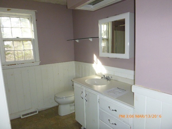 12 Finlay Road Sturbridge, MA 01518 - Photo 17 of 20