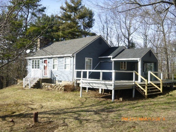 12 Finlay Road Sturbridge, MA 01518 - Photo 2 of 20