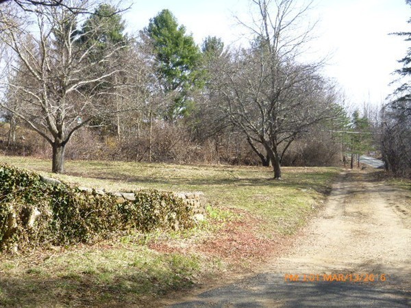 12 Finlay Road Sturbridge, MA 01518 - Photo 4 of 20
