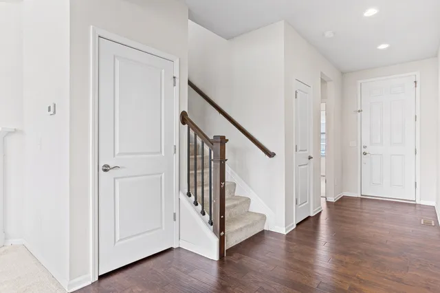 $3,200 | 897 Harrison Street, Canton, MI 48188