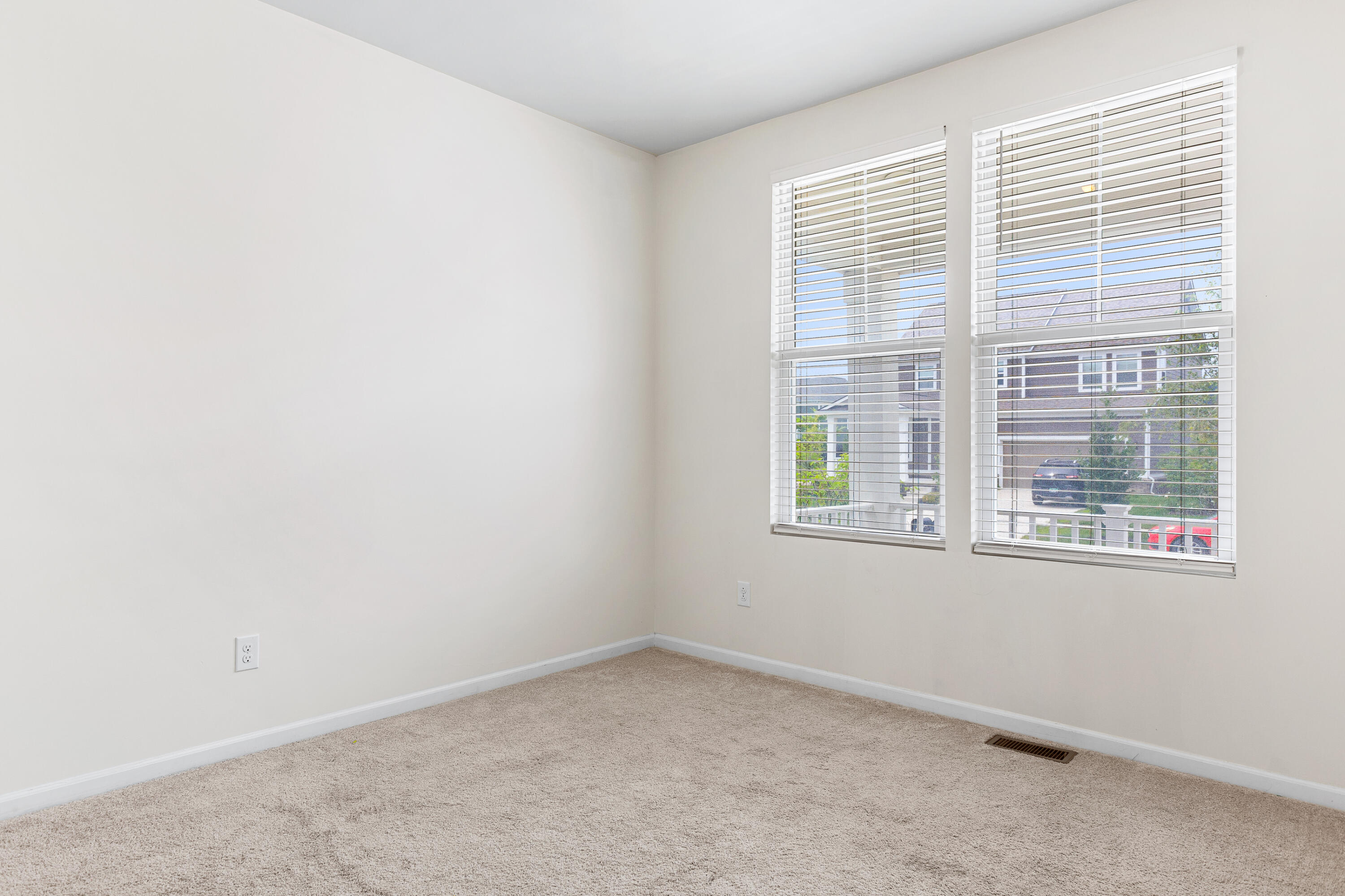 897 Harrison Street Canton, MI 48188 - Photo 6 of 16 2.6