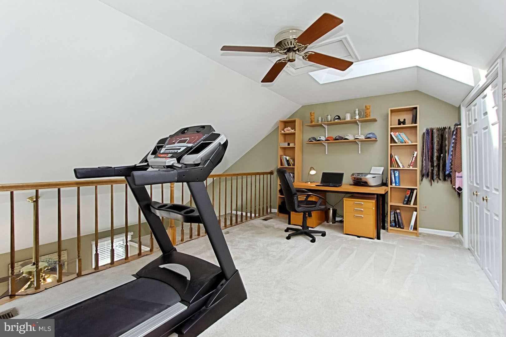 7408 Ridge Oak Court Springfield, VA 22153 - Photo 14 of 20 Loft