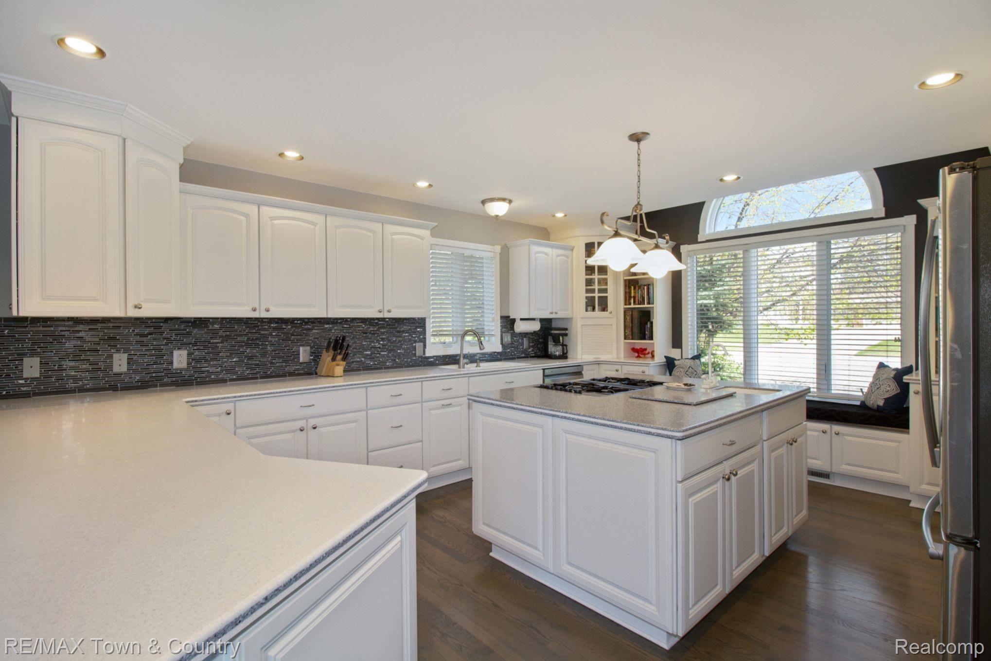 1382 Flushing Road Flushing, MI 48433 - Photo 11 of 43 jsQ2jQFg.jpeg