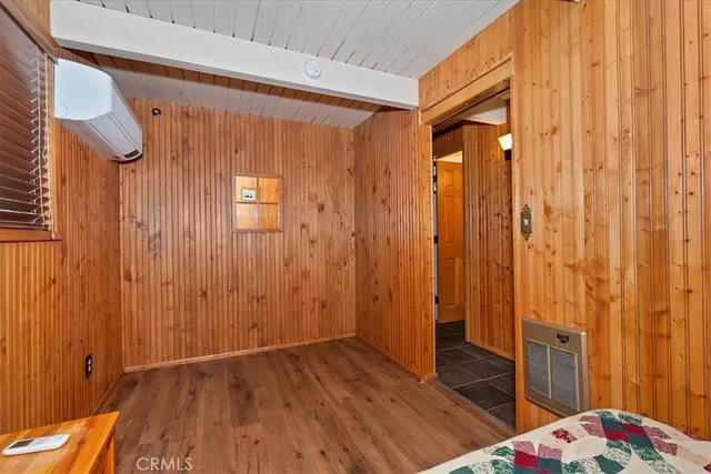 $234,800 | 33005 Arrowbear Drive, Running Springs, CA 92382