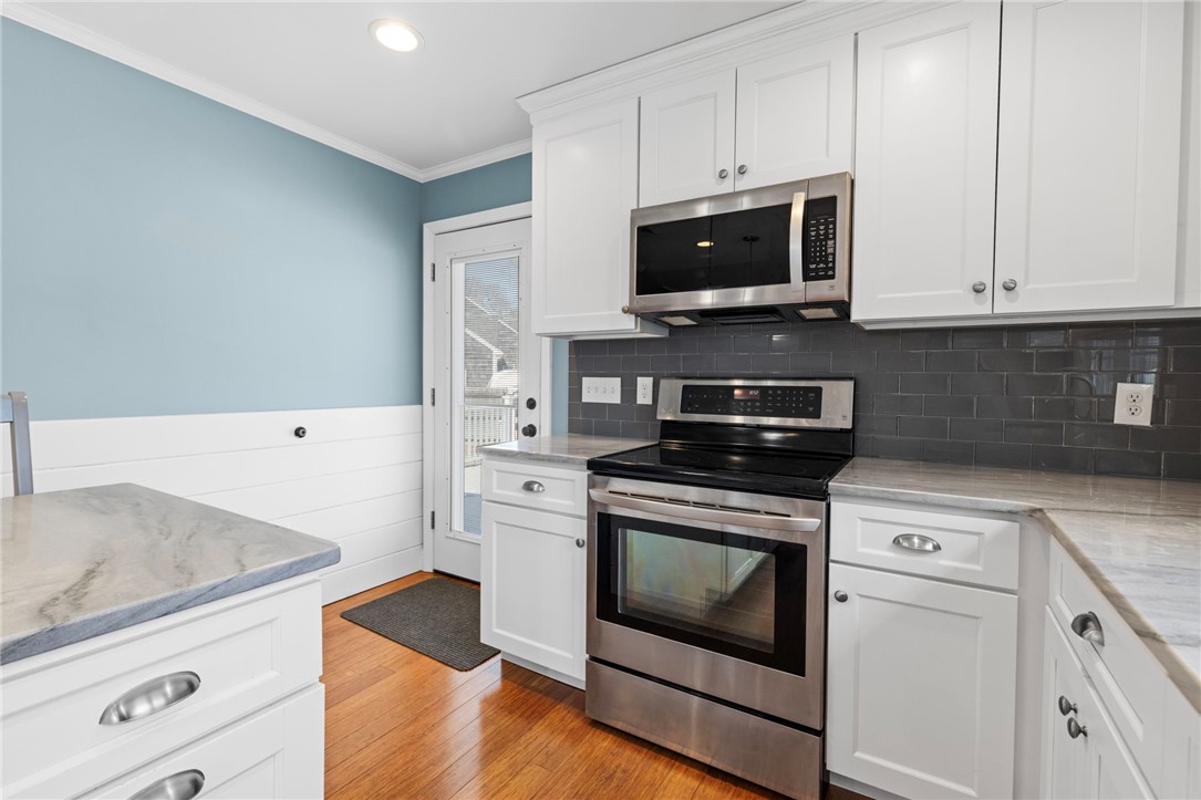 106 Cedar Island Road Narragansett, RI 02882 - Photo 23 of 45 Kitchen