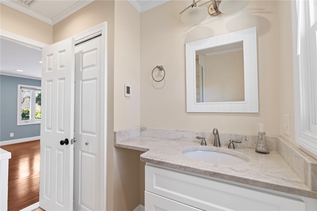 106 Cedar Island Road Narragansett, RI 02882 - Photo 28 of 45 Bathroom 2