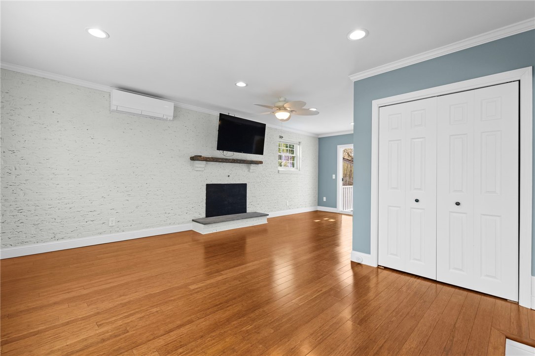 106 Cedar Island Road Narragansett, RI 02882 - Photo 29 of 45 Living Room