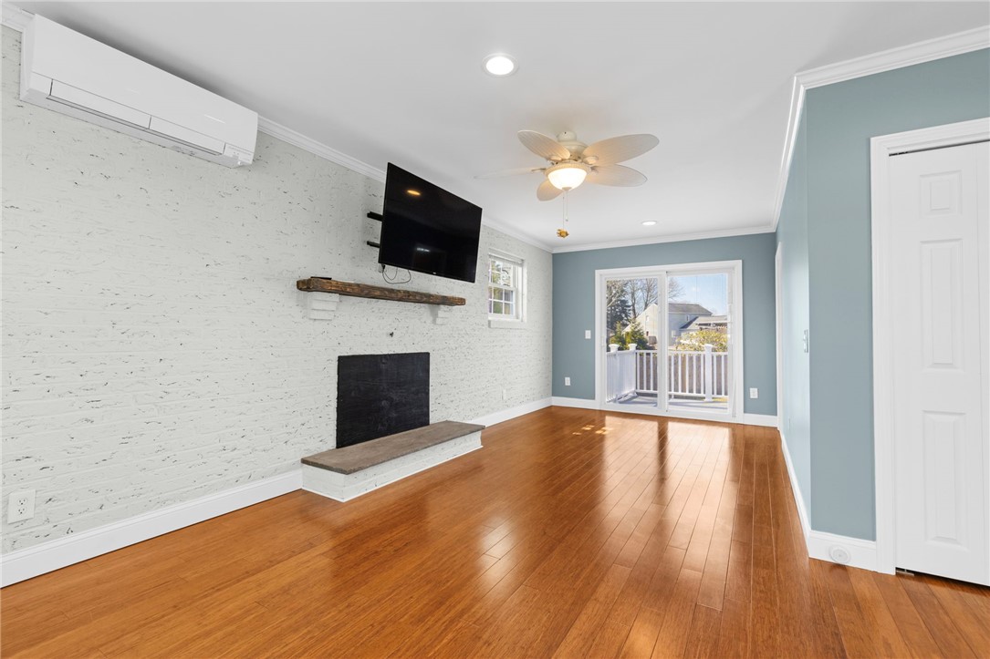 106 Cedar Island Road Narragansett, RI 02882 - Photo 30 of 45 Living Room